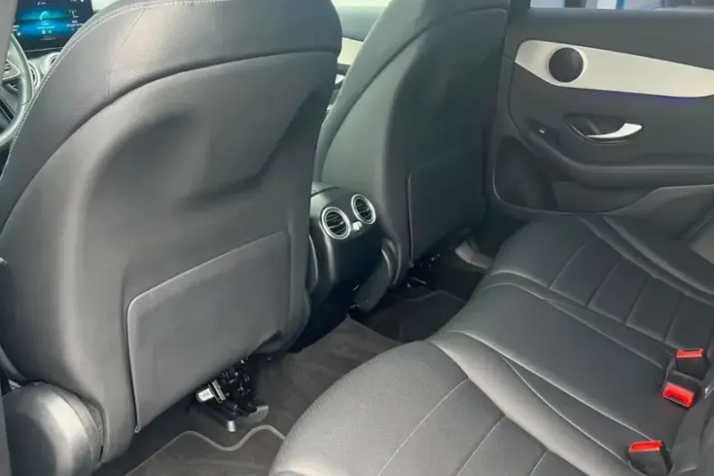 Mercedes-Benz GLC 200 (Clasa GLC) din 2022 cu 68.778 km - oferta MER242842 - foto 15
