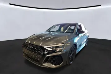 Audi RS3 din 2024 - oferta AUD242847