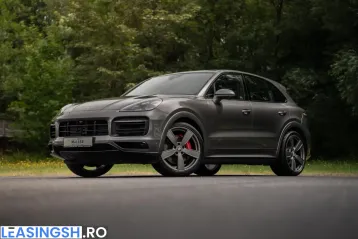 Porsche Cayenne din 2023 - oferta POR242852