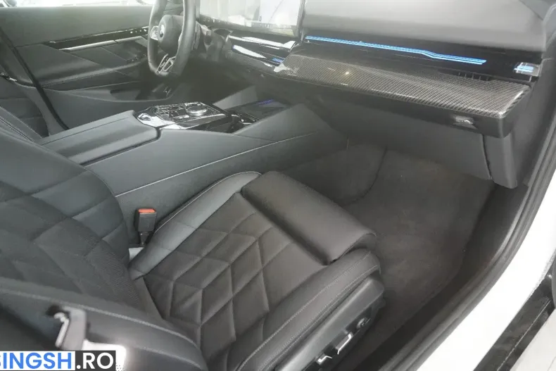 BMW 520 (Seria 5) din 2025 cu 24.900 km - oferta BMW242857 - foto 19