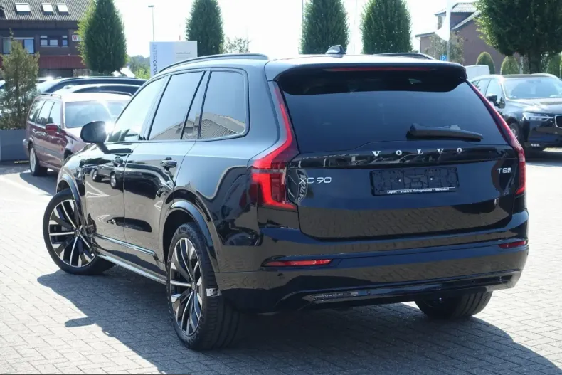 Volvo XC90 din 2025 cu 8.680 km - oferta VOL242862 - foto 3