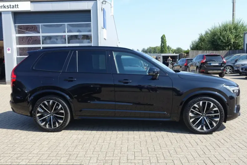 Volvo XC90 din 2025 cu 8.680 km - oferta VOL242862 - foto 7