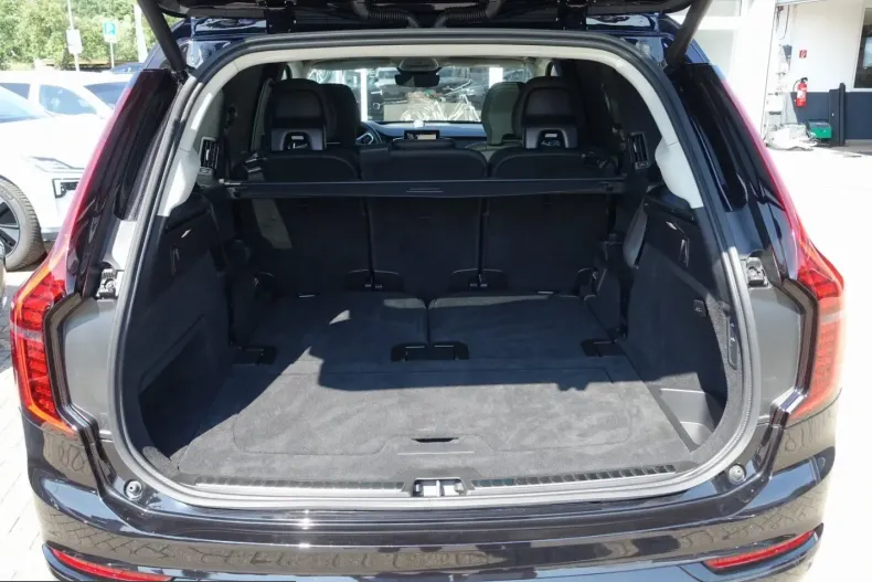 Volvo XC90 din 2025 cu 8.680 km - oferta VOL242862 - foto 27