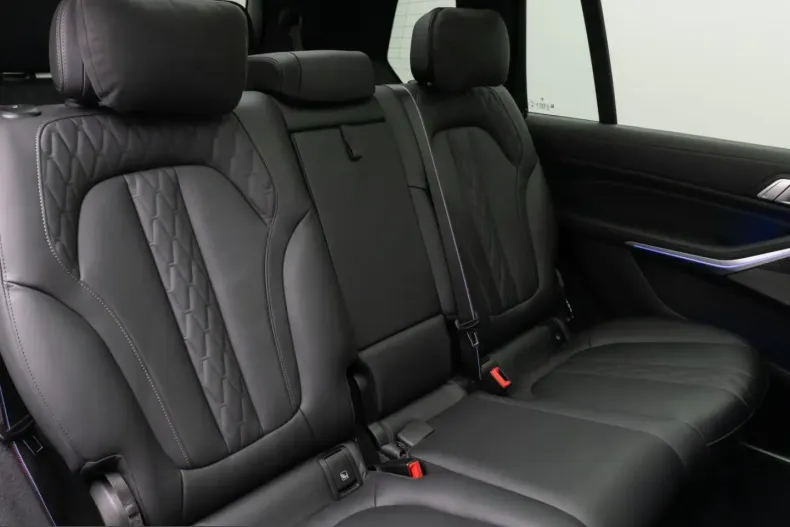 BMW X7 (Seria X) din 2023 cu 83.809 km - oferta BMW242863 - foto 29