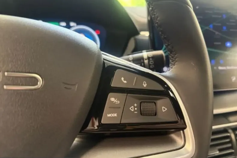 BYD Seal din 2025 cu 14.767 km - oferta BYD242864 - foto 18