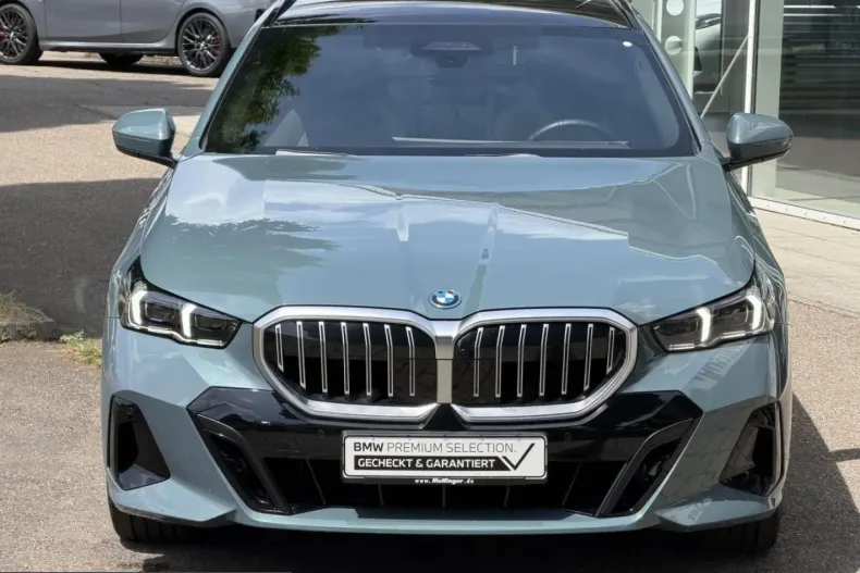 BMW 550 (Seria 5) din 2025 cu 24.484 km - oferta BMW242868 - foto 1