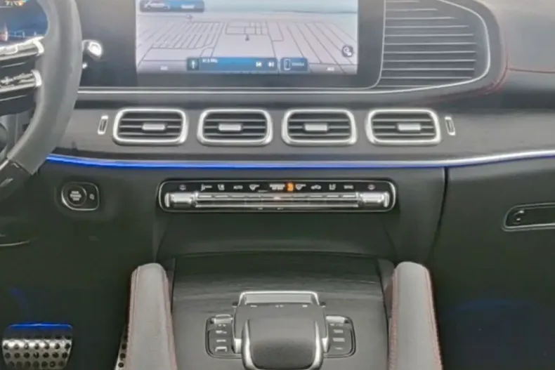Mercedes-Benz GLE 53 AMG (Clasa GLE) din 2025 cu 20.042 km - oferta MER242876 - foto 8