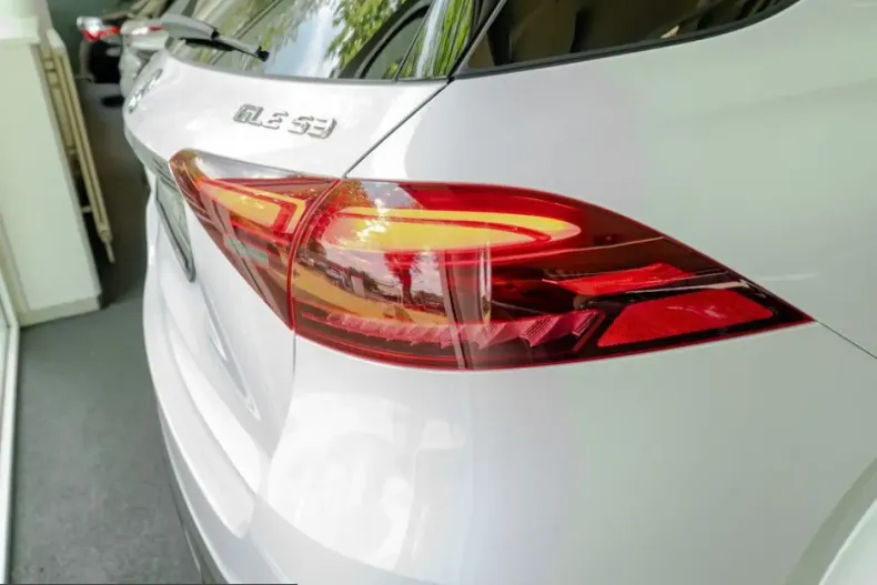 Mercedes-Benz GLE 53 AMG (Clasa GLE) din 2025 cu 6.547 km - oferta MER242877 - foto 5