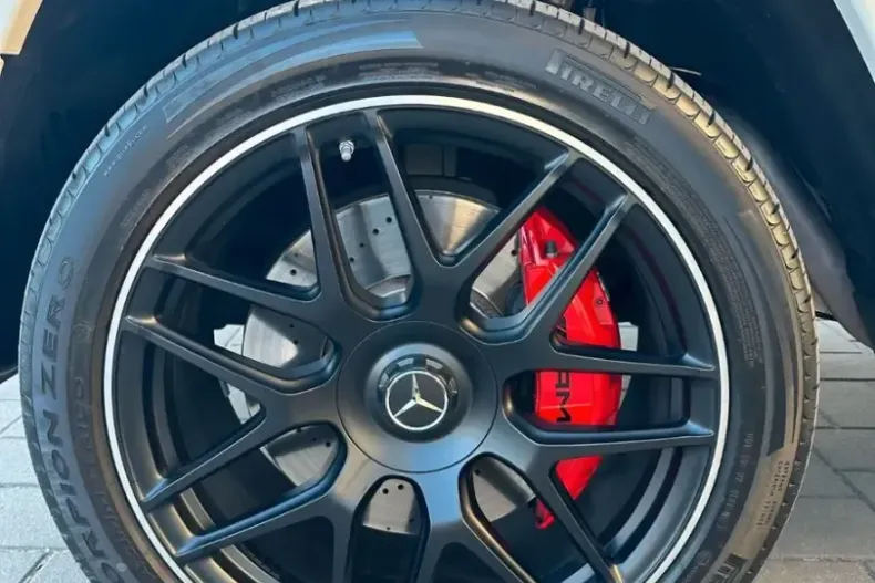 Mercedes-Benz G 63 AMG (Clasa G) din 2021 cu 45.000 km - oferta MER242892 - foto 9