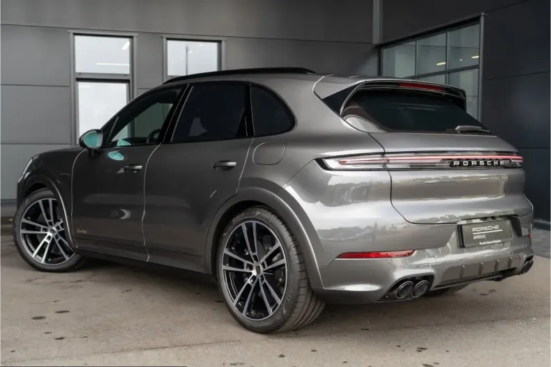Porsche Cayenne din 2024 cu 1.900 km - oferta POR242895 - foto 2