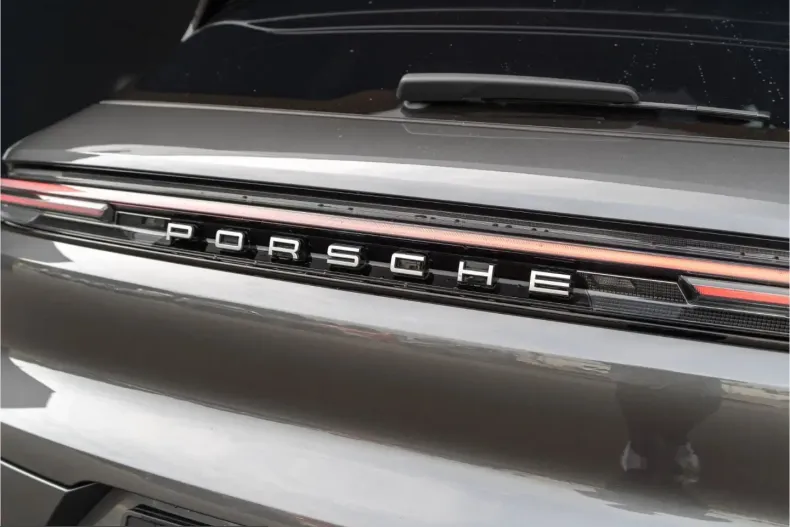 Porsche Cayenne din 2024 cu 1.900 km - oferta POR242895 - foto 25