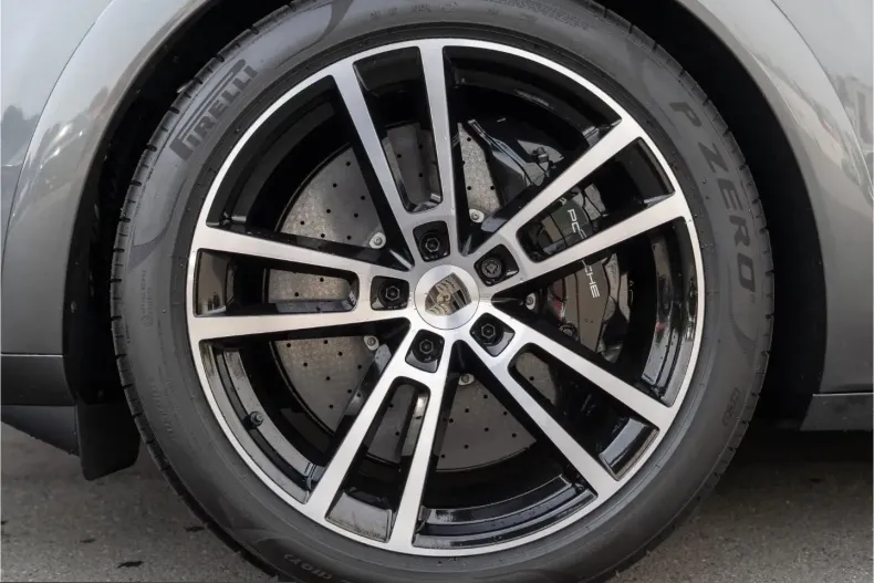 Porsche Cayenne din 2024 cu 1.900 km - oferta POR242895 - foto 28