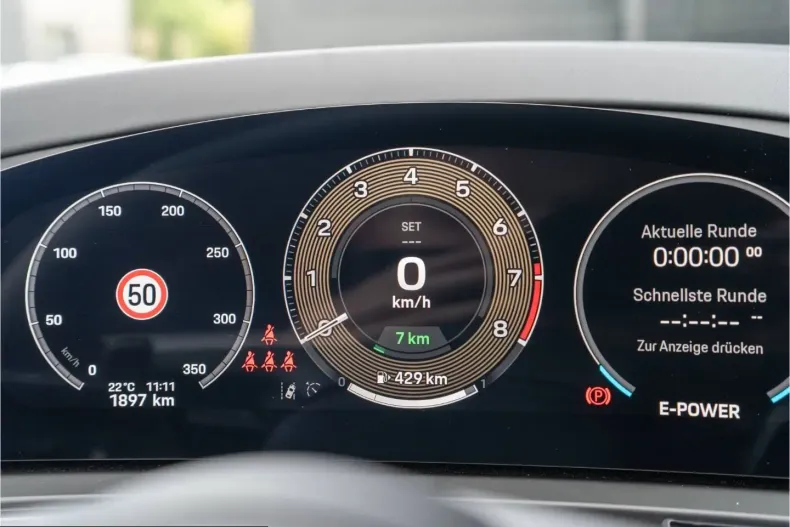 Porsche Cayenne din 2024 cu 1.900 km - oferta POR242895 - foto 47
