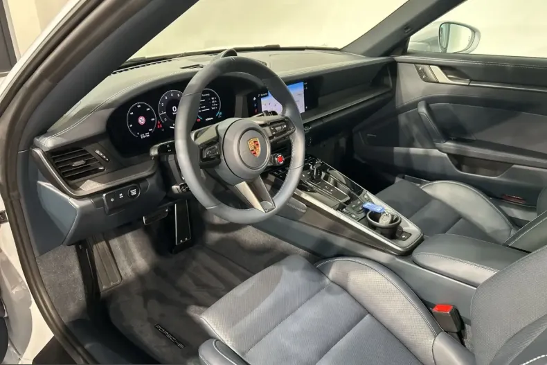 Porsche 992 din 2025 cu 5.200 km - oferta POR242899 - foto 11