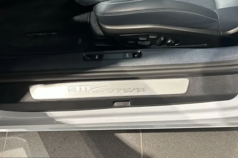 Porsche 992 din 2025 cu 5.200 km - oferta POR242899 - foto 31