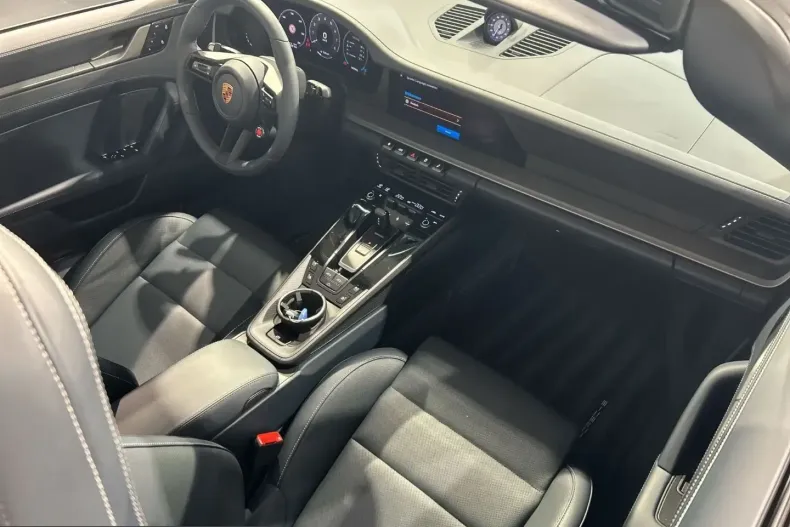 Porsche 992 din 2025 cu 5.200 km - oferta POR242899 - foto 32