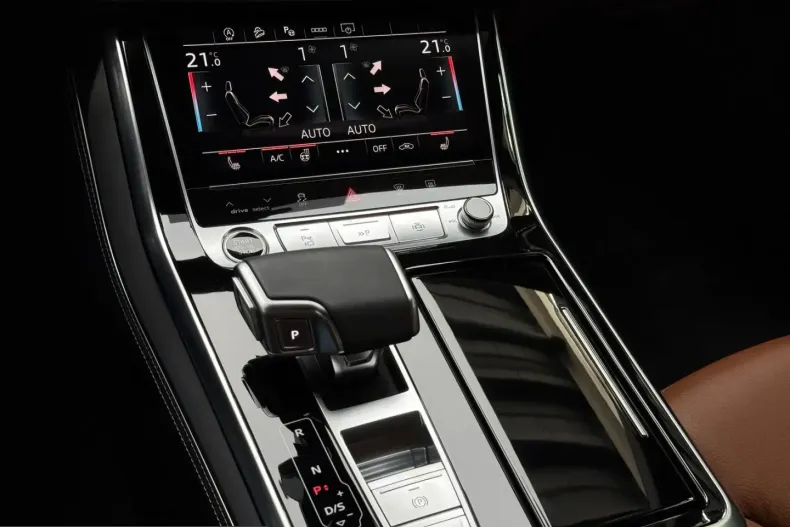 Audi Q8 din 2024 cu 64.000 km - oferta AUD242902 - foto 21