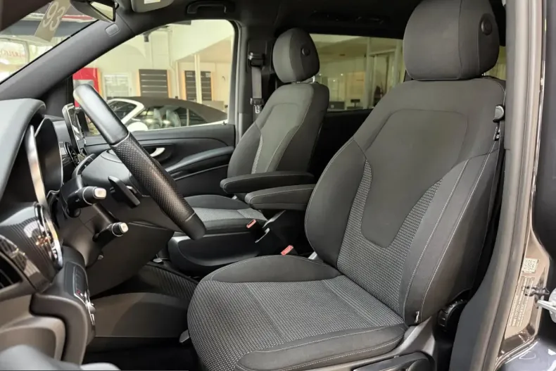 Mercedes-Benz V 300 (Clasa V) din 2021 cu 69.000 km - oferta MER242904 - foto 10