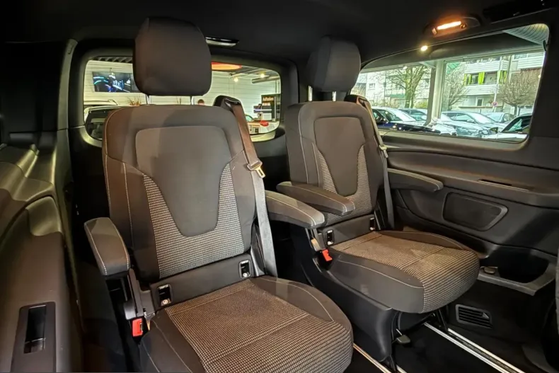 Mercedes-Benz V 300 (Clasa V) din 2021 cu 69.000 km - oferta MER242904 - foto 25