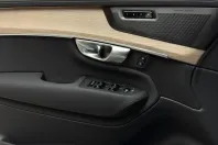 Volvo XC90 din 2025 cu 13.000 km - oferta VOL242910 - foto 12