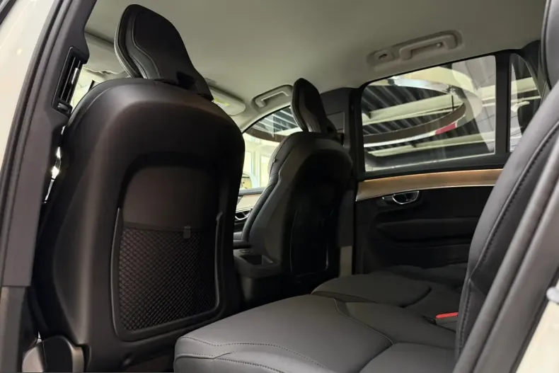 Volvo XC90 din 2025 cu 13.000 km - oferta VOL242910 - foto 25