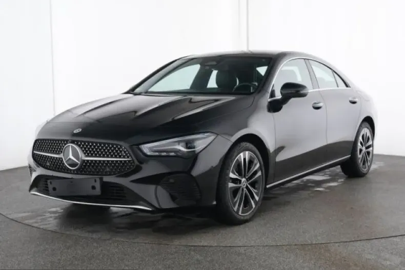 Mercedes-Benz CLA 180 (Clasa CLA) din 2025 cu 32.419 km - oferta MER242913 - foto 1