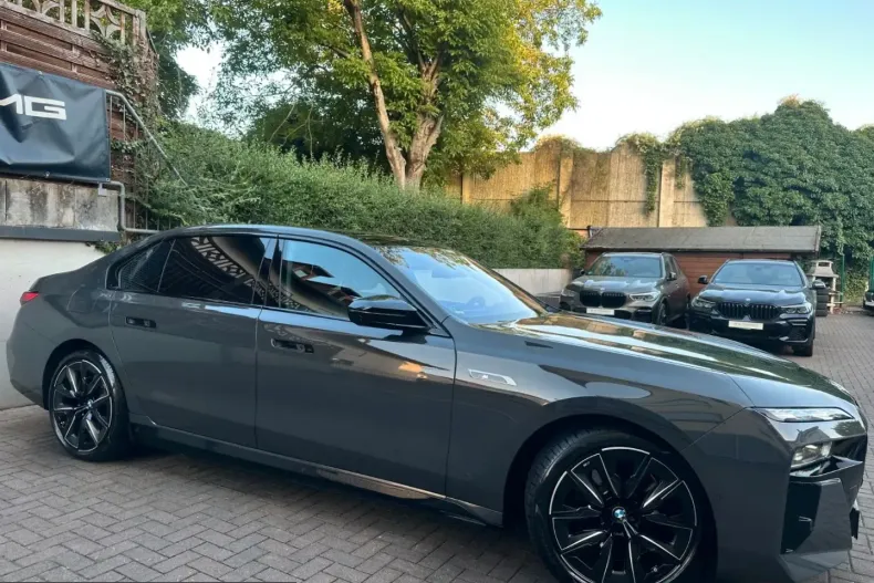 BMW i7 (Seria 7) din 2023 cu 65.000 km - oferta BMW242920 - foto 3