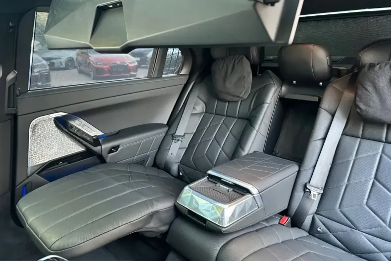 BMW i7 (Seria 7) din 2023 cu 65.000 km - oferta BMW242920 - foto 18