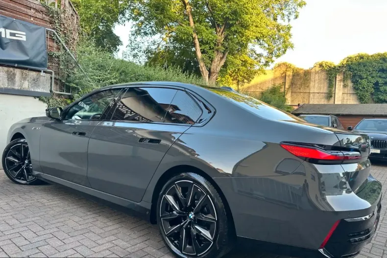 BMW i7 (Seria 7) din 2023 cu 65.000 km - oferta BMW242920 - foto 33