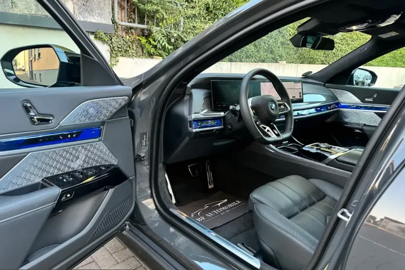 BMW i7 (Seria 7) din 2023 cu 65.000 km - oferta BMW242920 - foto 42