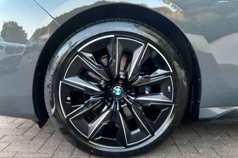 BMW i7 (Seria 7) din 2023 cu 65.000 km - oferta BMW242920 - foto 50