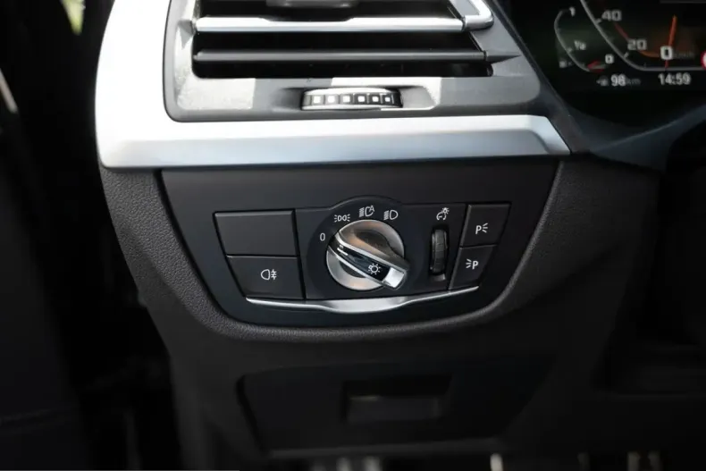 BMW X4 (Seria X) din 2025 cu 24.171 km - oferta BMW242929 - foto 23