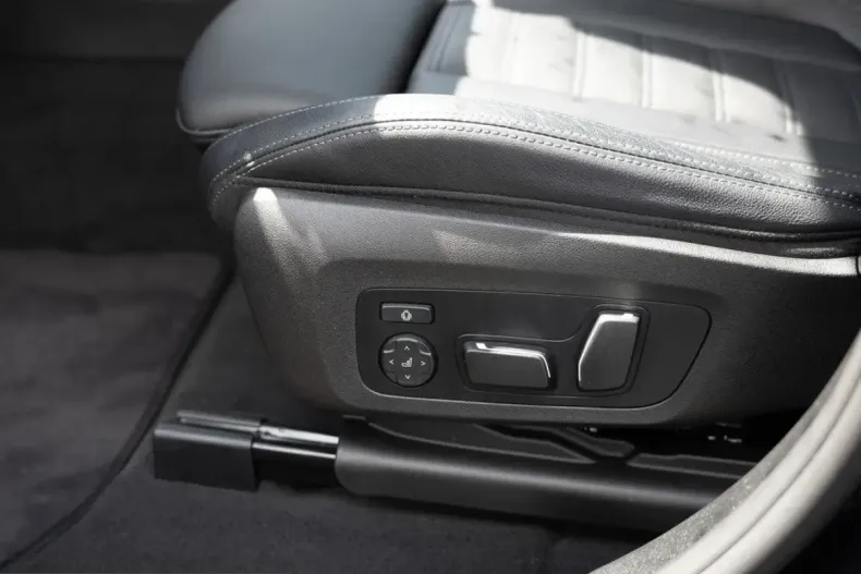 BMW X4 (Seria X) din 2025 cu 24.171 km - oferta BMW242929 - foto 26