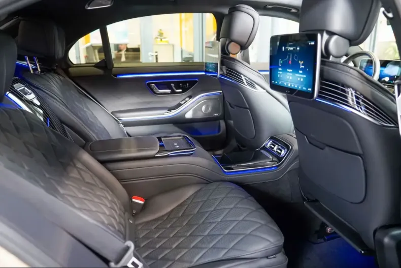 Mercedes-Benz S 580 (Clasa S) din 2024 cu 23.694 km - oferta MER242931 - foto 11