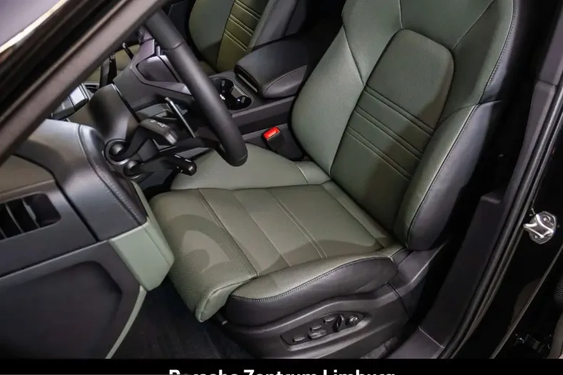 Porsche Cayenne din 2025 cu 9.900 km - oferta POR242932 - foto 10