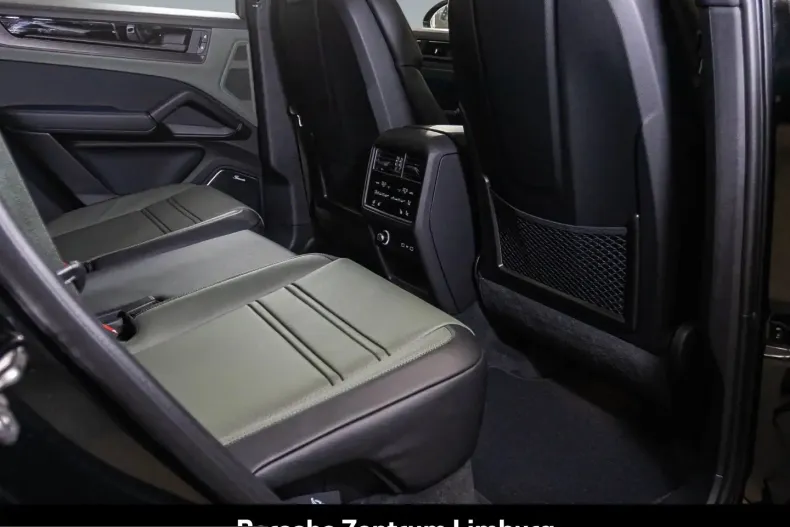 Porsche Cayenne din 2025 cu 9.900 km - oferta POR242932 - foto 22