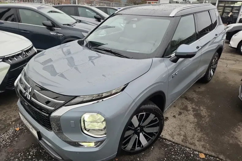 Mitsubishi Outlander din 2025 cu 14.474 km - oferta MIT242937 - foto 3