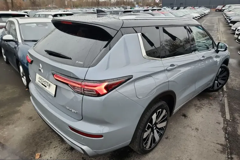 Mitsubishi Outlander din 2025 cu 14.474 km - oferta MIT242937 - foto 9