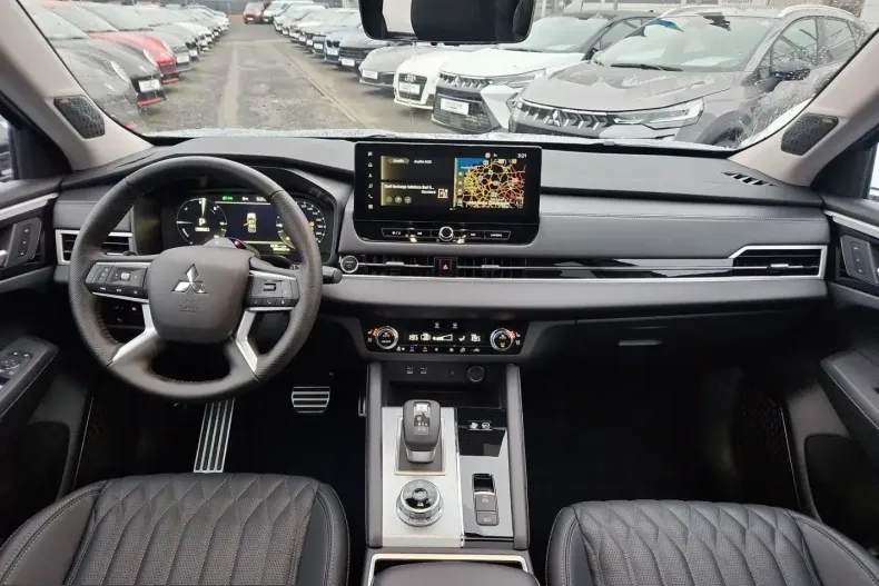 Mitsubishi Outlander din 2025 cu 14.474 km - oferta MIT242937 - foto 13