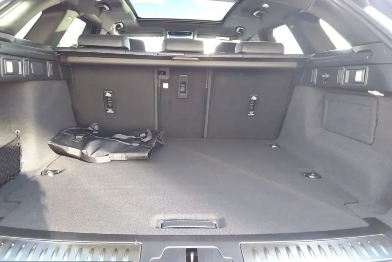 Land Rover Range Rover Velar din 2025 cu 10.000 km - oferta LAN242939 - foto 12