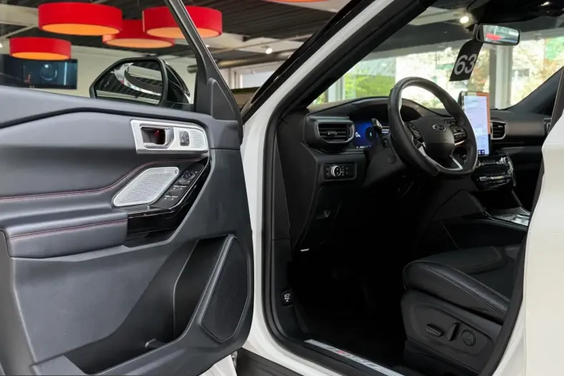 Ford Explorer din 2023 cu 69.385 km - oferta FOR242945 - foto 11