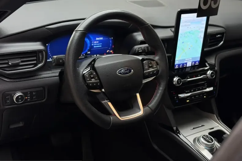 Ford Explorer din 2023 cu 69.385 km - oferta FOR242945 - foto 14