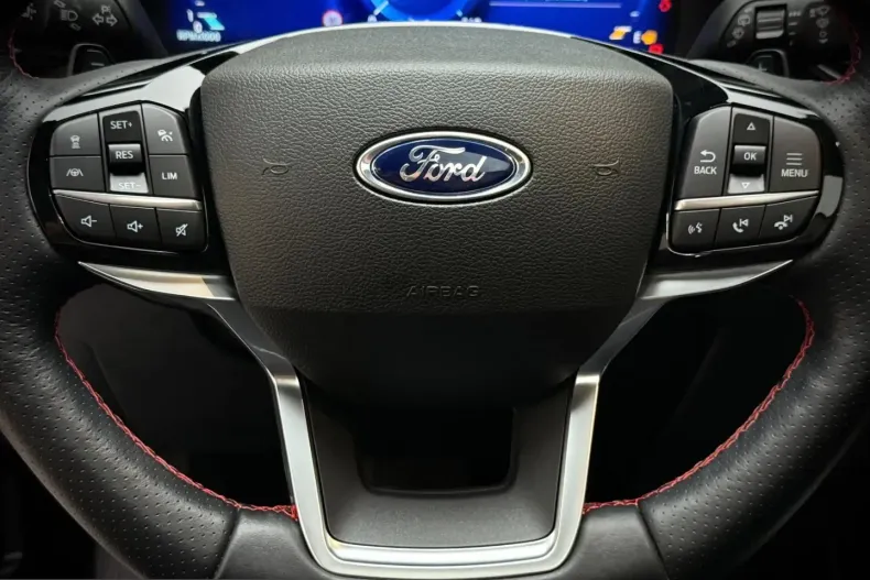 Ford Explorer din 2023 cu 69.385 km - oferta FOR242945 - foto 15