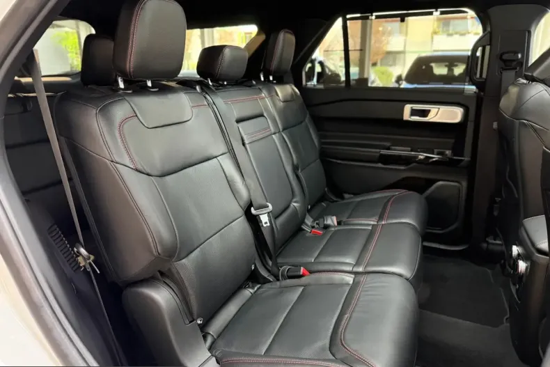Ford Explorer din 2023 cu 69.385 km - oferta FOR242945 - foto 24