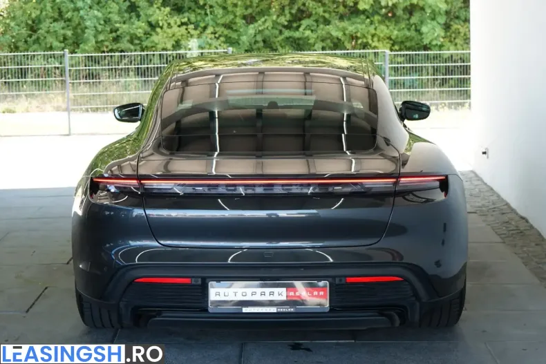 Porsche Taycan din 2023 cu 68.300 km - oferta POR242949 - foto 4
