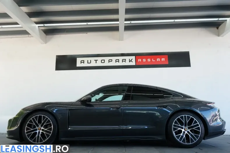 Porsche Taycan din 2023 cu 68.300 km - oferta POR242949 - foto 6