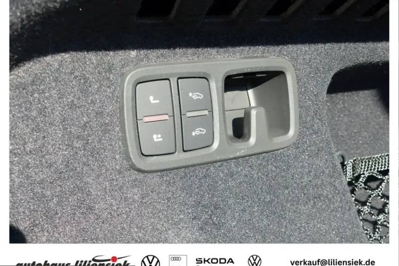 Audi Q8 din 2024 cu 49.150 km - oferta AUD242950 - foto 9