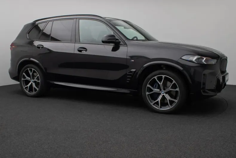 BMW X5 (Seria X) din 2024 cu 30.558 km - oferta BMW242955 - foto 3