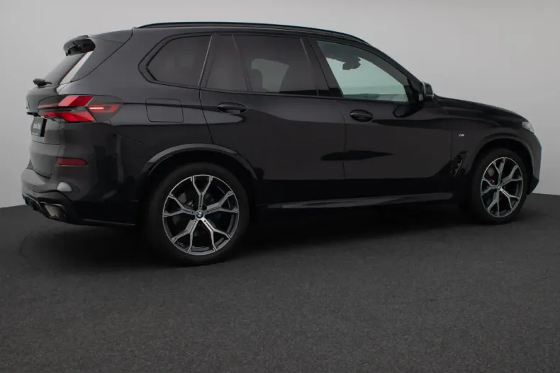 BMW X5 (Seria X) din 2024 cu 30.558 km - oferta BMW242955 - foto 5