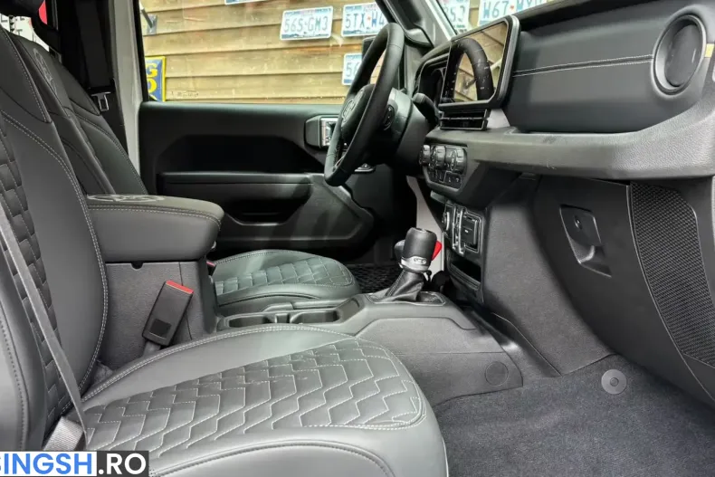 Jeep Wrangler din 2025 cu 8.157 km - oferta JEE242956 - foto 21